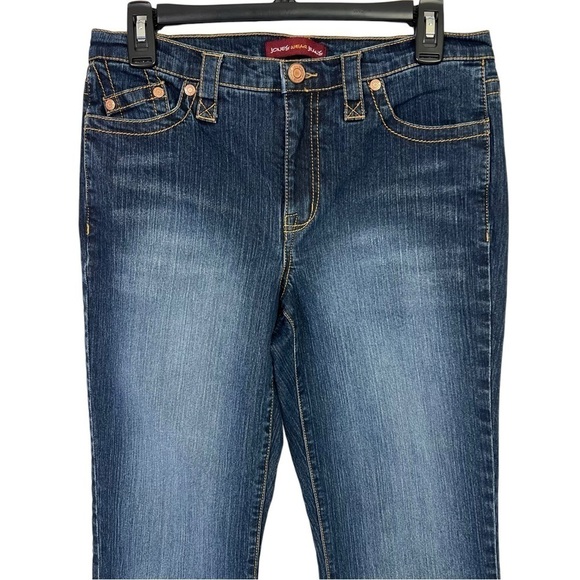 Jones Wear Jeans Women’s Blue Jean Capris Sz 8 Distressed Medium Wash Pockets - Picture 2 of 12